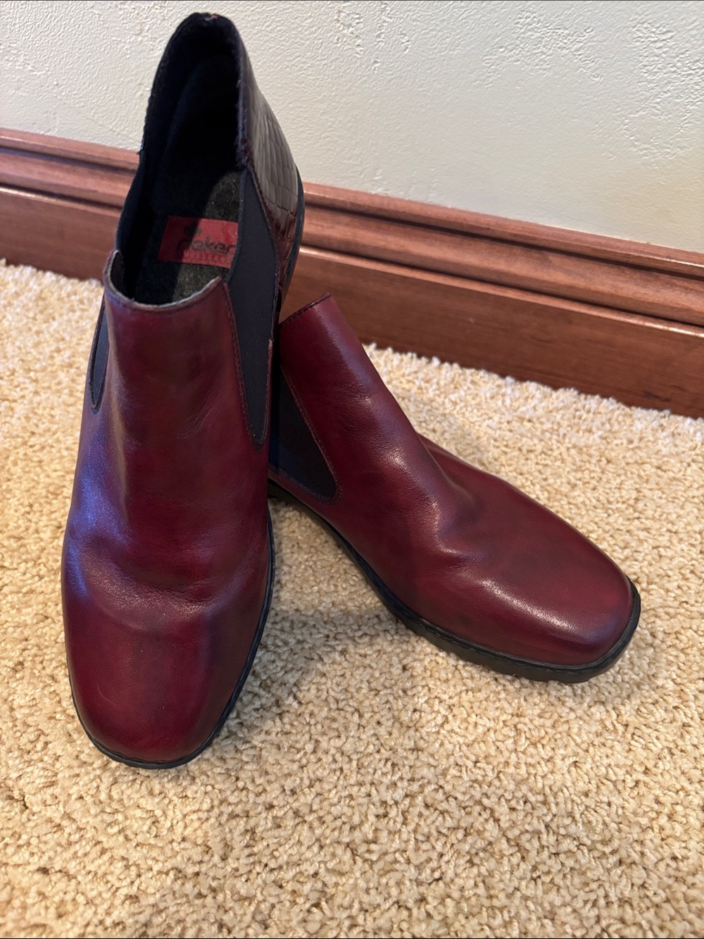 Rieker Women's Chelsea Boots in Burgundy and Black